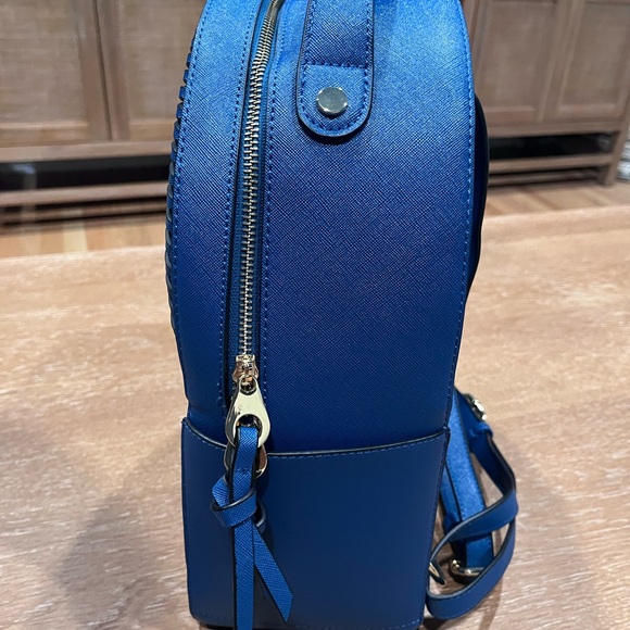 Calpak Blue Backpack with Sleek Design and Durable Material - Picture 5 of 13